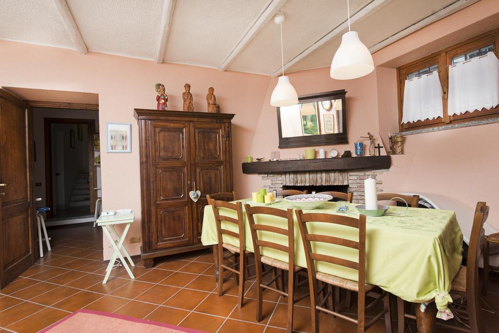 Villa Pinetina B&B Lasnigo Eksteriør billede